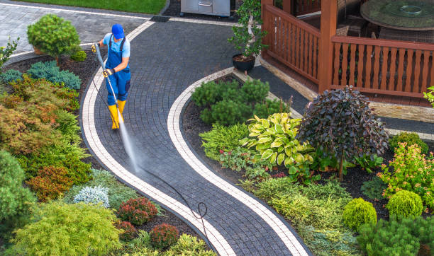 Best Residential Pressure Washing Services  in Urbana, IA