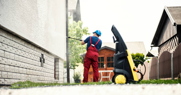 Best Fence Pressure Washing  in Urbana, IA